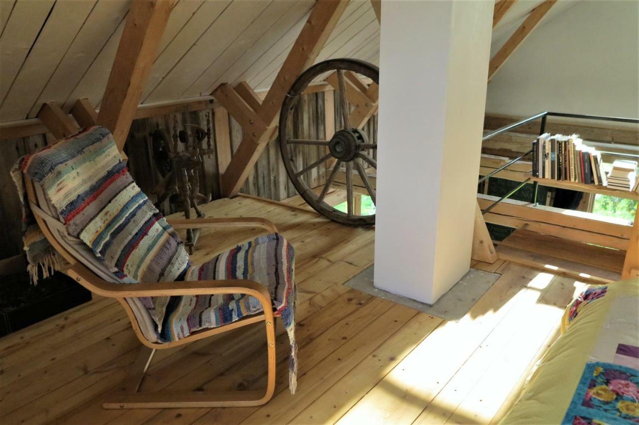 Mednieki Kalvene Krusati Exterior foto