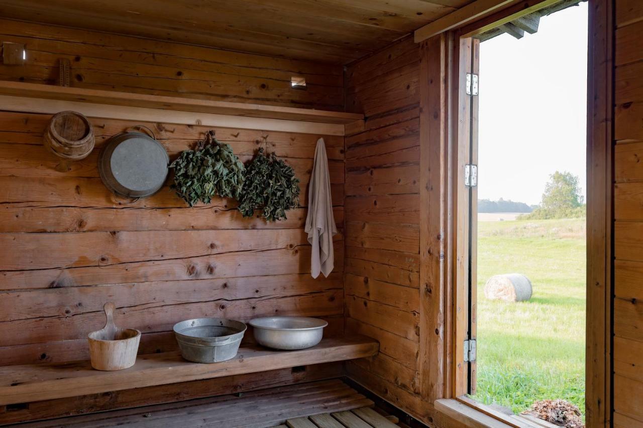 Mednieki Kalvene Krusati Exterior foto